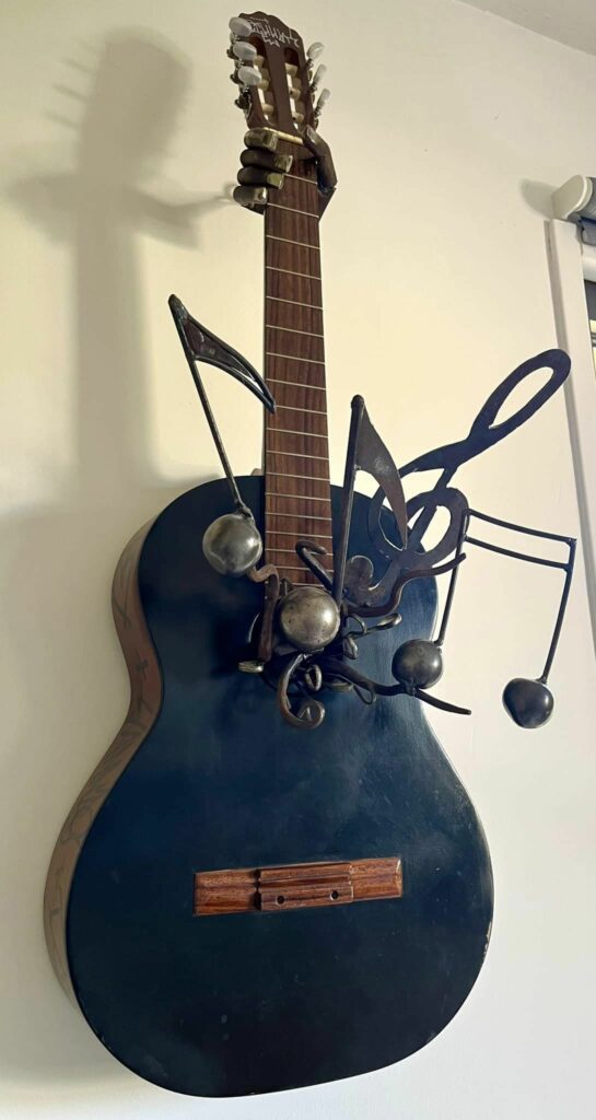 recyclage en harmonie - 450 € - fixation au mur par la main